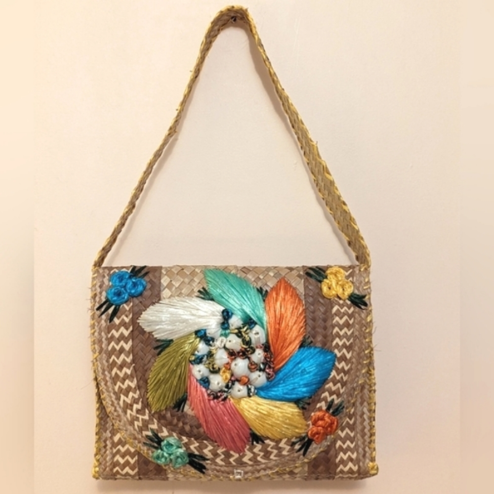 Vintage Handmade Straw Floral Shell Purse Shoulder Bag Woven Raffia Unique